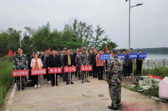 筑牢“安全堤”！常德桃花源開展防汛、地災(zāi)防治緊急避險(xiǎn)聯(lián)合演練